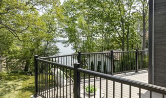 24 Amerescoggin Rd, Falmouth, ME 04105