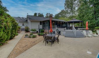 1307 Floyd Spgs, Armuchee, GA 30105