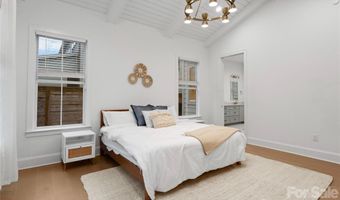 1527 St George, Charlotte, NC 28205