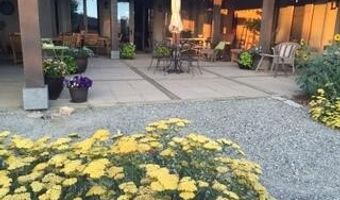 102 Silverwood Dr, Bellevue, ID 83313