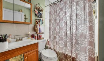 428 Canova Dr, Akron, OH 44319