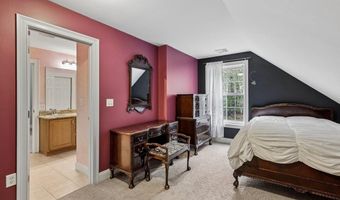 5 Millstone Ter, Bedford, NH 03110