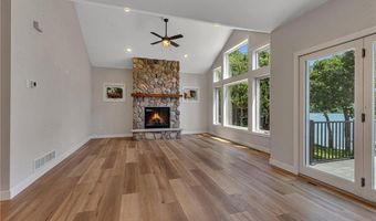 3007 W Lake Jessie Dr SE, Alexandria, MN 56308