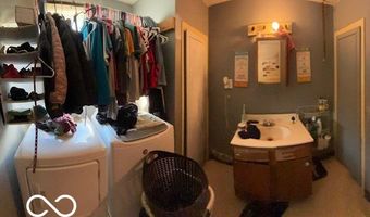 539 N Plum St, Albany, IN 47320