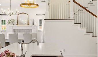 301 OGDEN Ln, Alamo Heights, TX 78209
