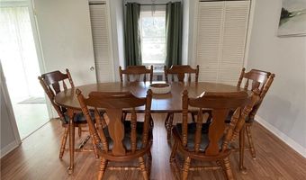 71 Glenwood Dr, North Kingstown, RI 02852
