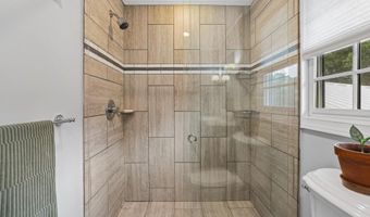 6879 Vic Ar Rd, Atlanta, GA 30360