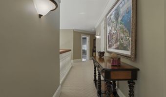 7 Champagne Ter, Bedford, NH 03110