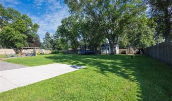 1214 S Darling Dr NW, Alexandria, MN 56308
