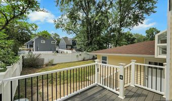 556 Sandra Pl, Teaneck, NJ 07666