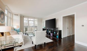 4915 HAMPDEN Ln 206, Bethesda, MD 20814