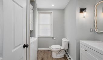 17 Padelford Ave, East Providence, RI 02915