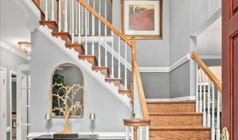 3801 WASHINGTON WOODS Dr, Alexandria, VA 22309