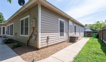 214 Hillside Dr, Baldwin City, KS 66006