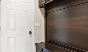 108 Canterbury Cir, Arab, AL 35016