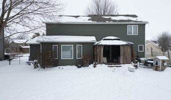 208 13th St SW, Altoona, IA 50009