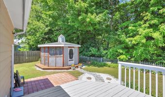 24 Venus Ave, Burlington, VT 05408