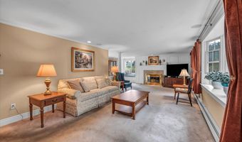 20 Bolleswood Ln, Avon, CT 06001