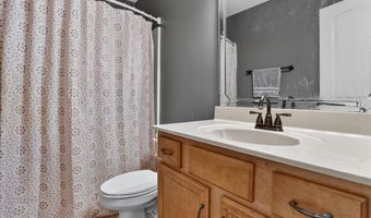 5898 PETERSON RIDGE Ln, Bartlett, TN 38135