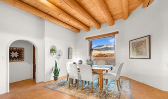 9 Desiderio Rd, Arroyo Seco, NM 87514