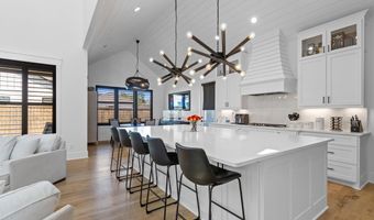7509 S Shoreline, Benton, AR 72019