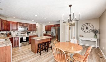 8557 Vyners Ln, Avon, IN 46123