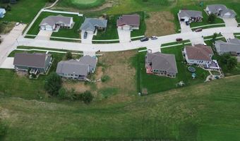 2030 Greenway Dr, Aurora, NE 68818