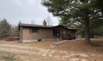 922 Elk Ave, Adams, WI 53910