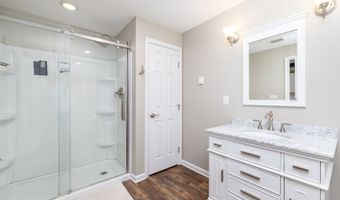 19 Cherry Hills Cir 19, Bloomfield, CT 06002