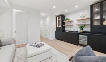 2507 I St NW, Washington, DC 20037