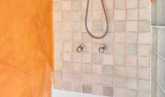 77 North Rd, Carson, NM 87517