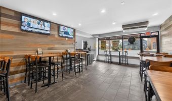8713 Gravois Rd, Affton, MO 63123