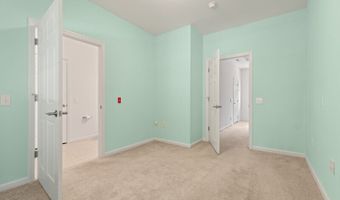 3 Riverview Ct 3, Brookfield, CT 06804