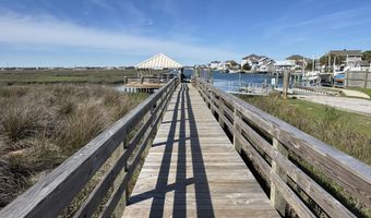 602 W Fort Macon Rd 242, Atlantic Beach, NC 28512