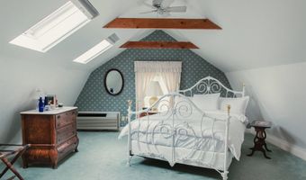 124 Elm St, Bennington, VT 05201