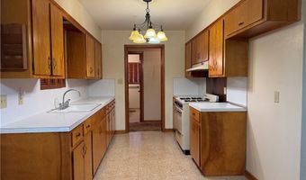 1003 Schallert Dr, Alice, TX 78332