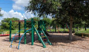 676 OAK HOLLOW Way, Altamonte Springs, FL 32714