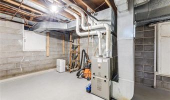 S1576 Lake Street, Alma, WI 54610