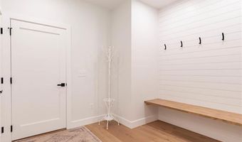 956 N Barnstead Rd, Barnstead, NH 03225