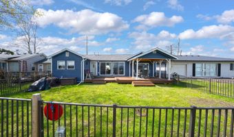 6334 Marina Dr, Algonac, MI 48001