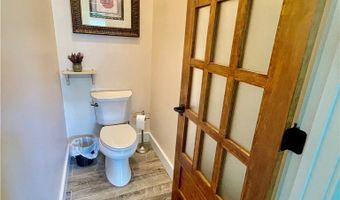 156 Lake Oglethorpe Dr, Arnoldsville, GA 30619