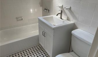 50 Mencel Cir C, Bridgeport, CT 06610