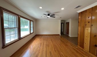 11824 Newsom Dr, Baton Rouge, LA 70811