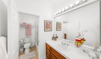 1040 S Summer Breeze Ln, Anaheim, CA 92808