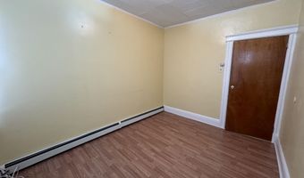 35 E 26TH St, Bayonne, NJ 07002