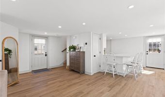 102 Lincoln Ave, East Providence, RI 02915