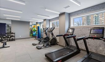 625 SLATERS Ln 201, Alexandria, VA 22314