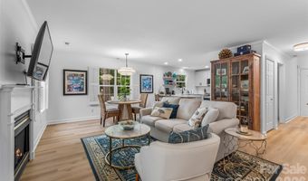 19 Willowick Dr, Asheville, NC 28803