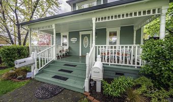 144 N 2nd St, Ashland, OR 97520