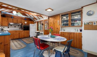 856 N Main Rd, Jamestown, RI 02835